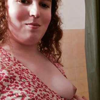 Fille trans de 23 ans cherche rencontre avec fille cis à Bordeaux